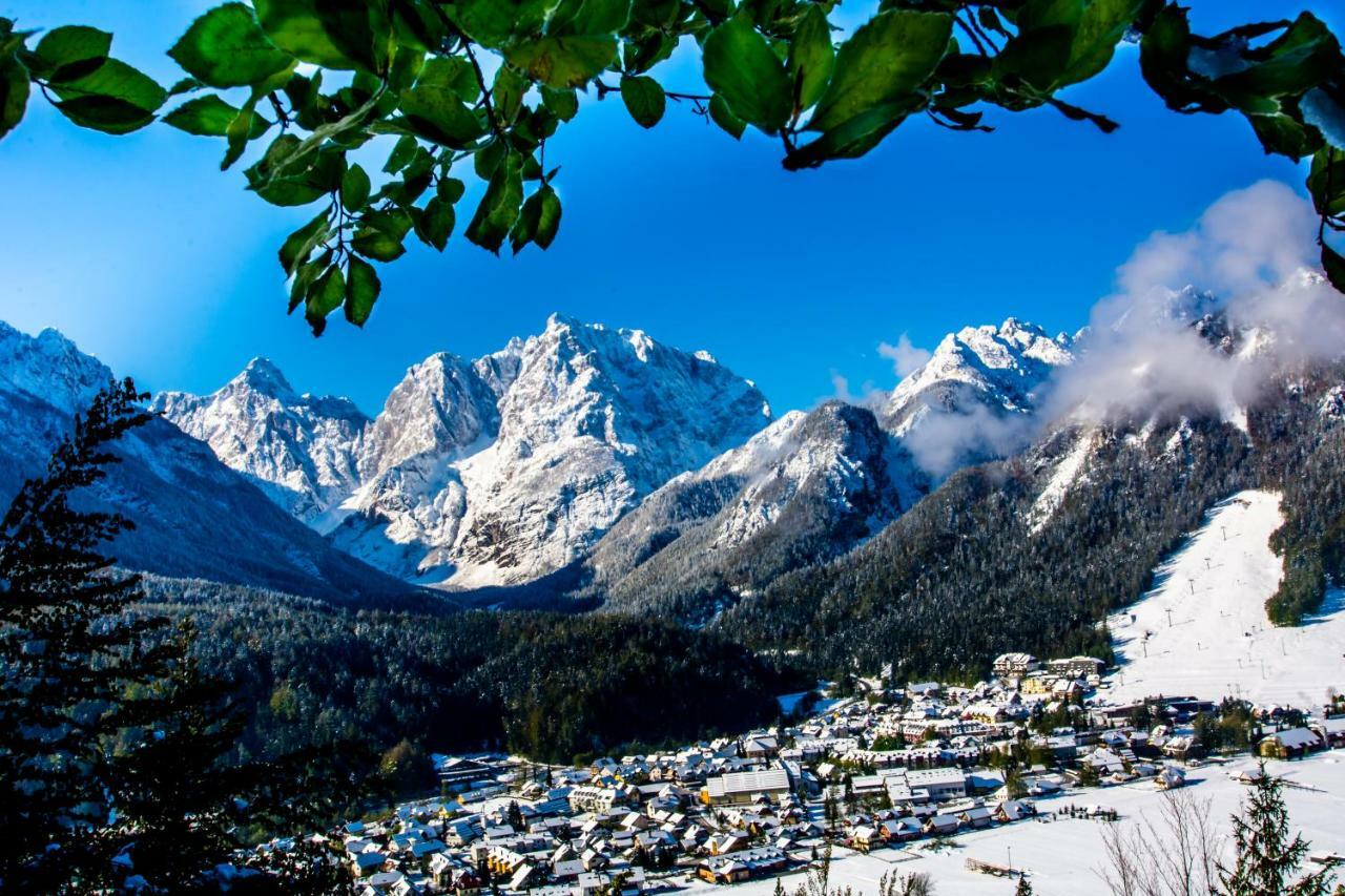 Klass 103 Kranjska Gora Luaran gambar